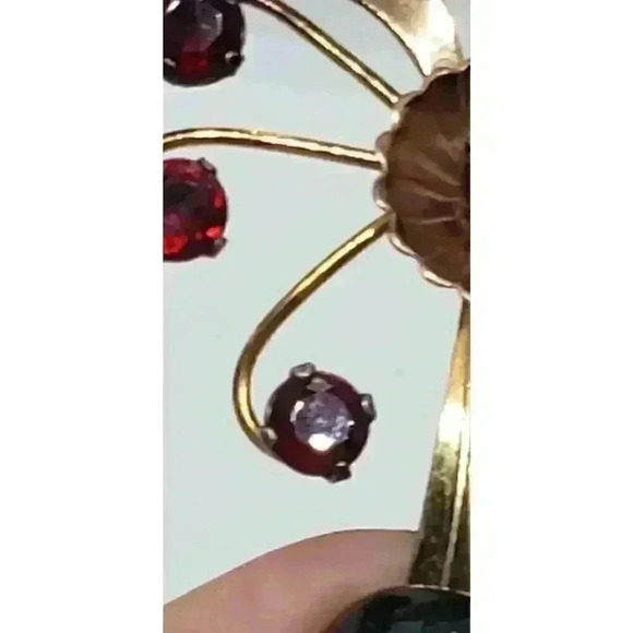 RARE Vintage Harry Iskin 12K Gold Filled Cherry Red Rhinestone Flower Brooch 40s - Picture 9 of 12